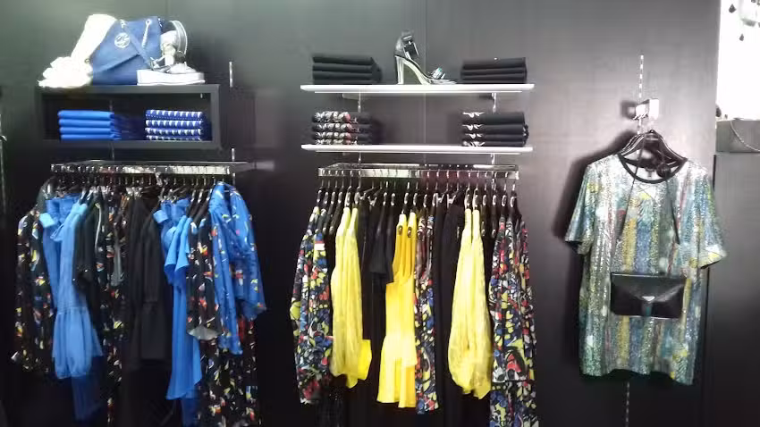 ANA SOUSA &ndash; Guimar&atilde;es Largo Toural