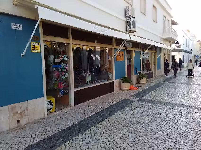 Atl&acirc;ntida J&uacute;lia Margarida Rodrigues Monteiro