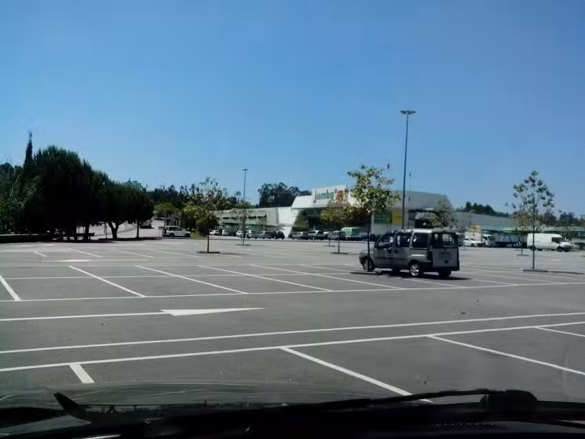 B& &ndash; Jumbo da Maia