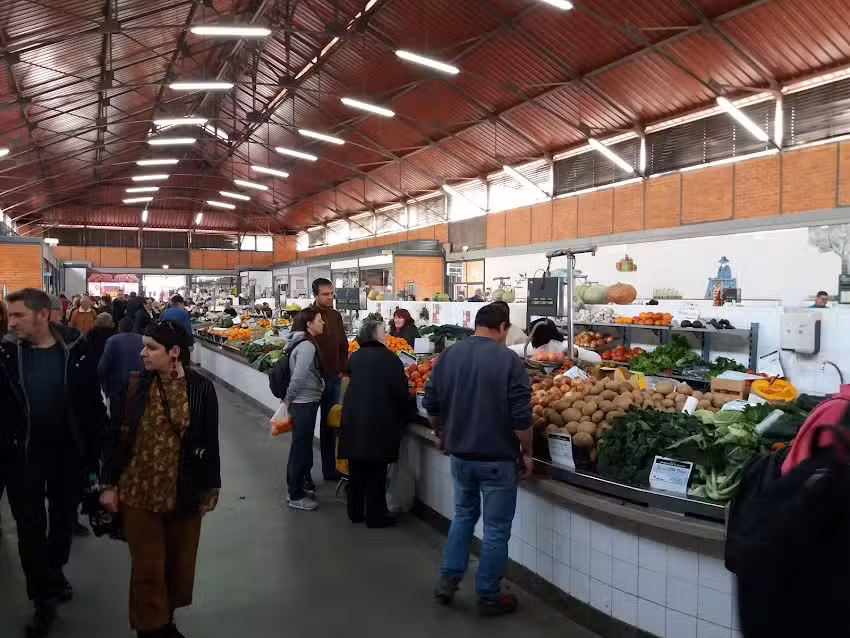 B& &ndash; Olh&atilde;o