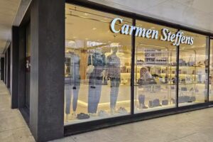 Carmen Steffens &ndash; GUIMAR&Atilde;ES