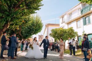 Class Noivas, Com.Retalho Vestuario E Acessorios, Lda.