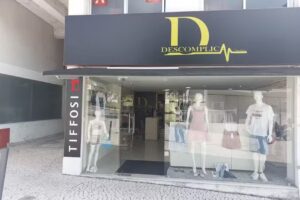 Descomplica by Carla Ferreira