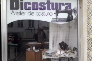 Dicostura