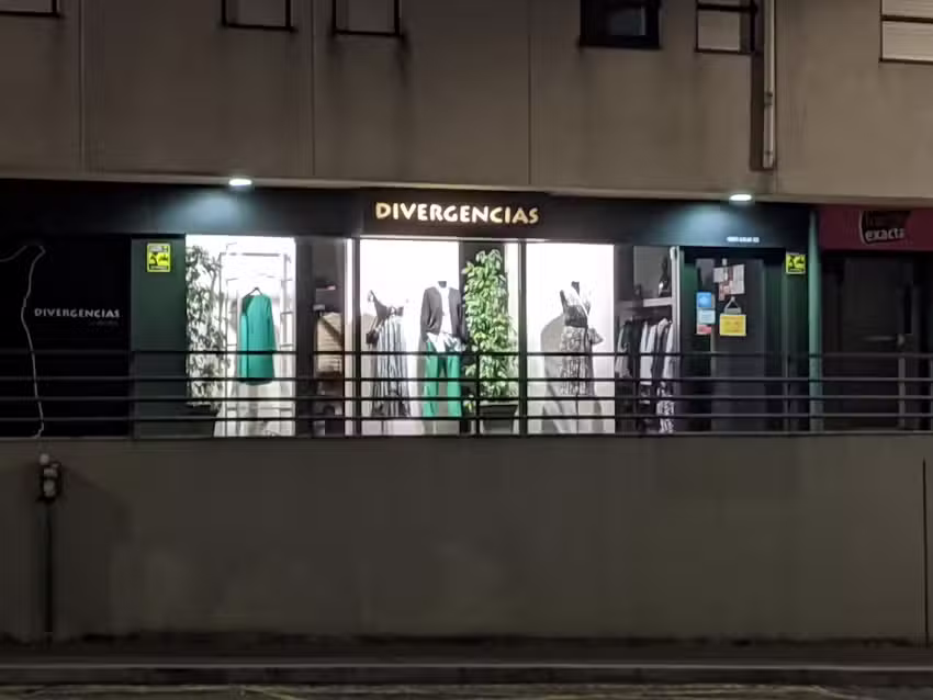 Divergencias Collection, Lda.