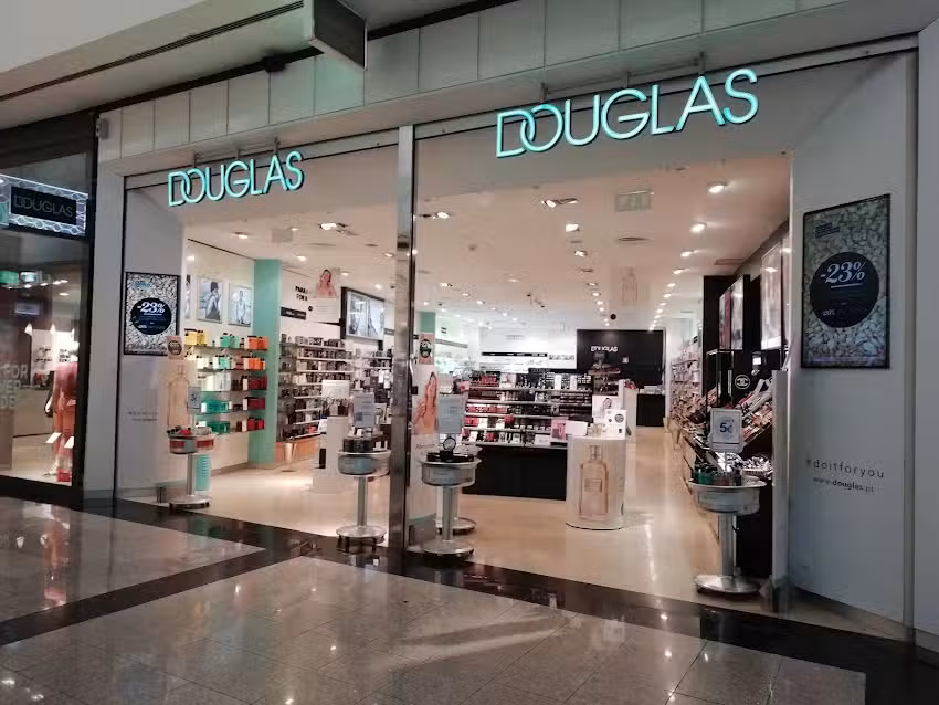 Douglas LoureShopping