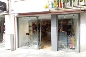 Estribo &ndash; Malas & Carteiras, Lda.