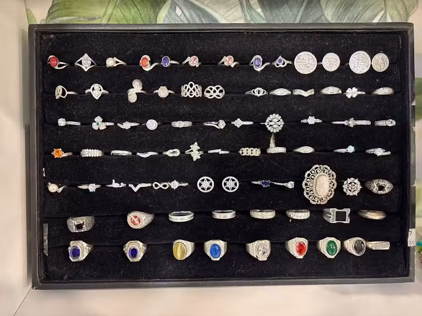 FASHION UNIQUE ART COLLECTION