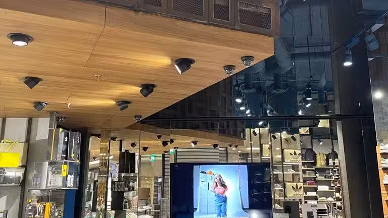 Fuxia Guimar&atilde;eShopping