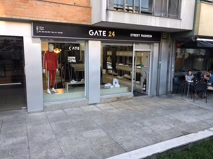 Gate 24 Street Fashion