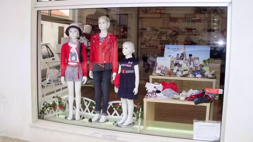 Gil&acute;s Moda Infantil