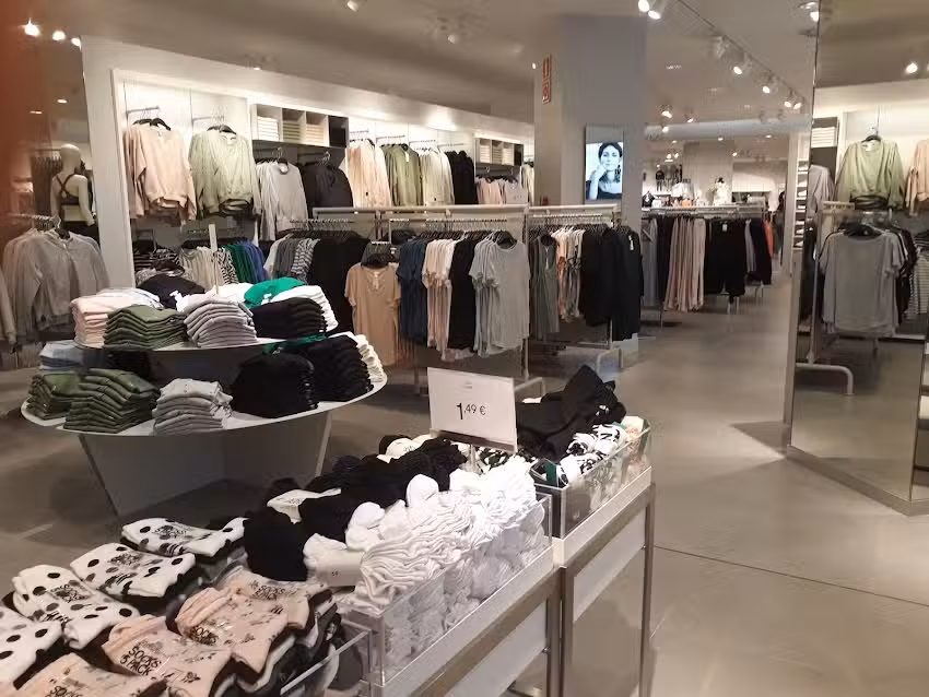 H&M