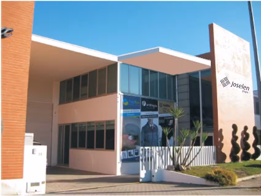 Joselen &ndash; Com&eacute;rcio, Importa&ccedil;&atilde;o E Exporta&ccedil;&atilde;o De Tecidos, Lda.