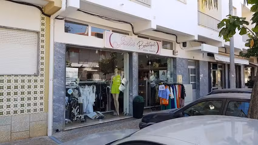 Julie Boutique &ndash; S&atilde;o Br&aacute;s de Alportel