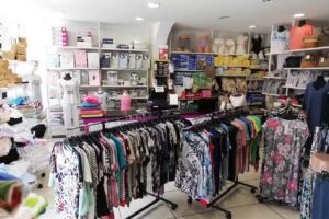 Karla Modas &ndash; Loja de roupas e utilidades em Quinta do Conde