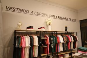 Marka da Paz Braga &ndash; T-shirts, Hoodies & Moda Crist&atilde;