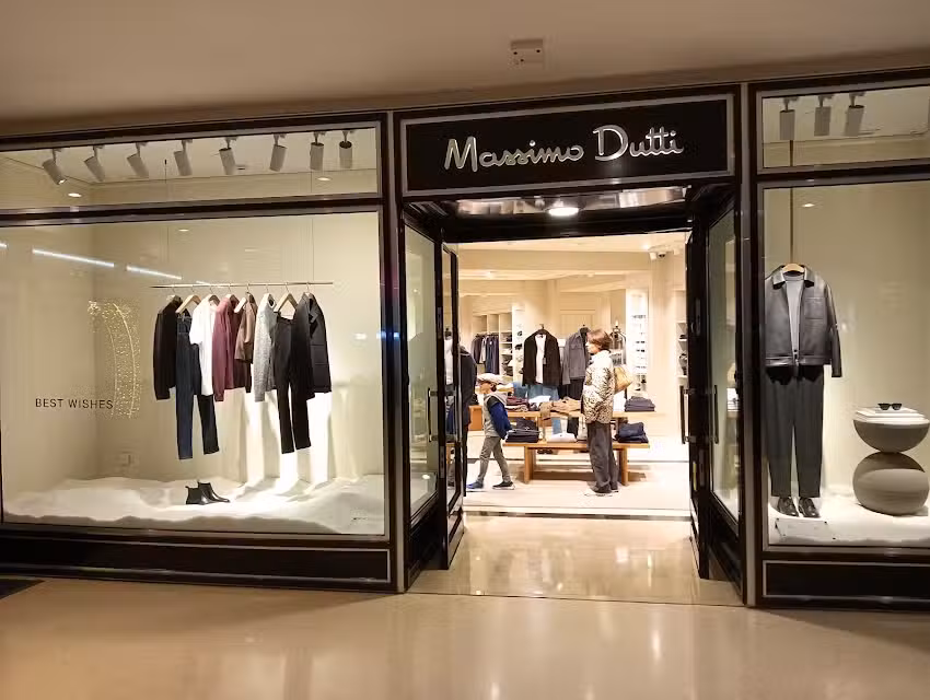 Massimo Dutti Plaza Madeira