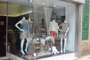 N&eacute;lia Serrano, Atelier de Alta Costura