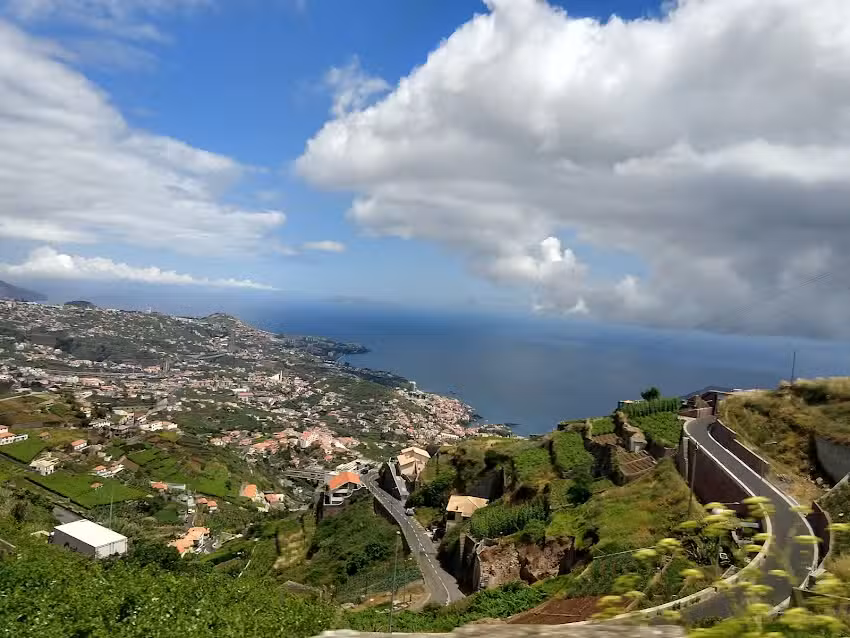 Netinho & S&aacute; &ndash; Confec&ccedil;&otilde;es Lda.