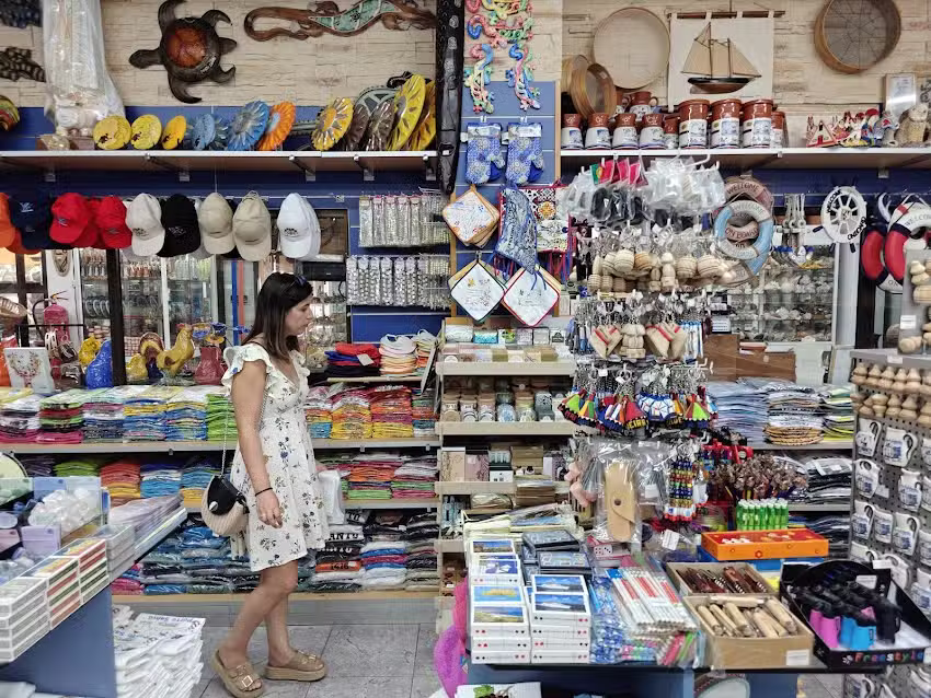 O Rapaz &ndash; Figueira & Figueiras Lda