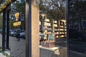 OTRO perfume avenida