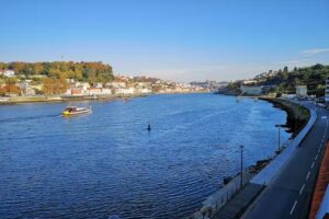 Pano De Fundo &ndash; Representa&ccedil;oes T&ecirc;xteis, Lda.