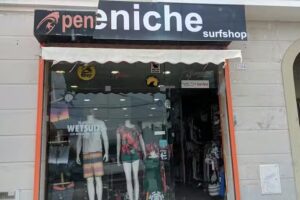 Peniche Surf Shop &ndash; In&ecirc;s Pires Caiado