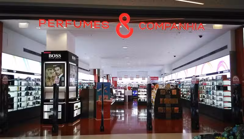 Perfumes & Companhia