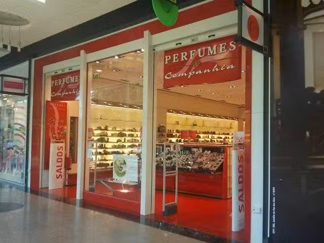Perfumes & Companhia &ndash; CC 8&ordf; Avenida