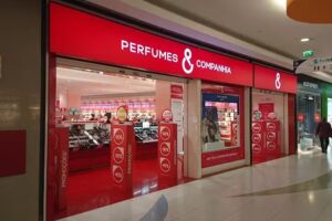 Perfumes & Companhia &ndash; Pal&aacute;cio do Gelo Shopping