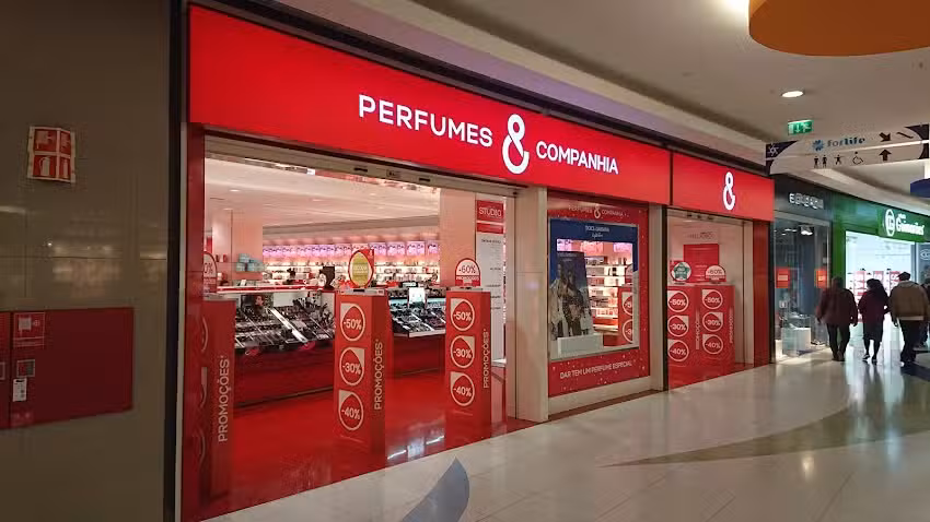 Perfumes & Companhia &ndash; Pal&aacute;cio do Gelo Shopping