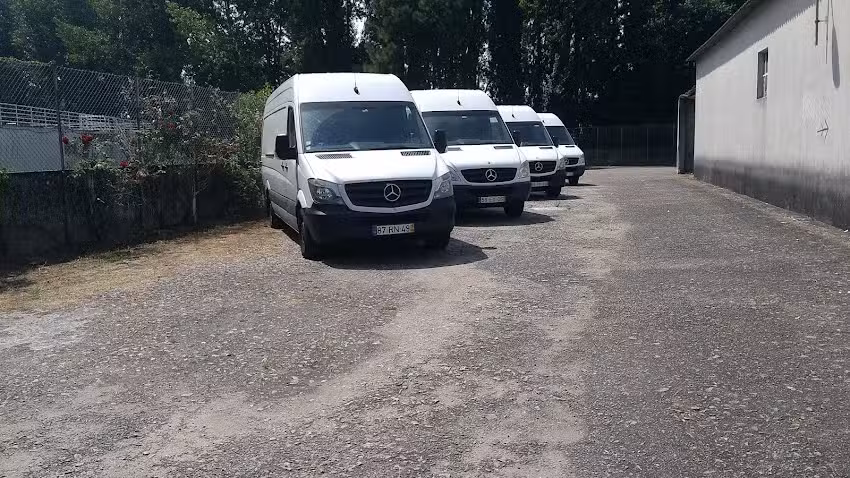 Portitor-com&eacute;rcio,ind&uacute;stria,importa&ccedil;&atilde;o E Exporta&ccedil;&atilde;o Lda