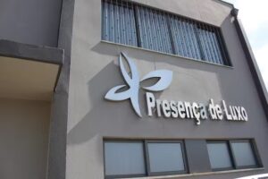 Presen&ccedil;a de Luxo- Cosm&eacute;ticos