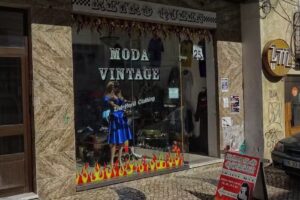 Retro Queen Vintage shop