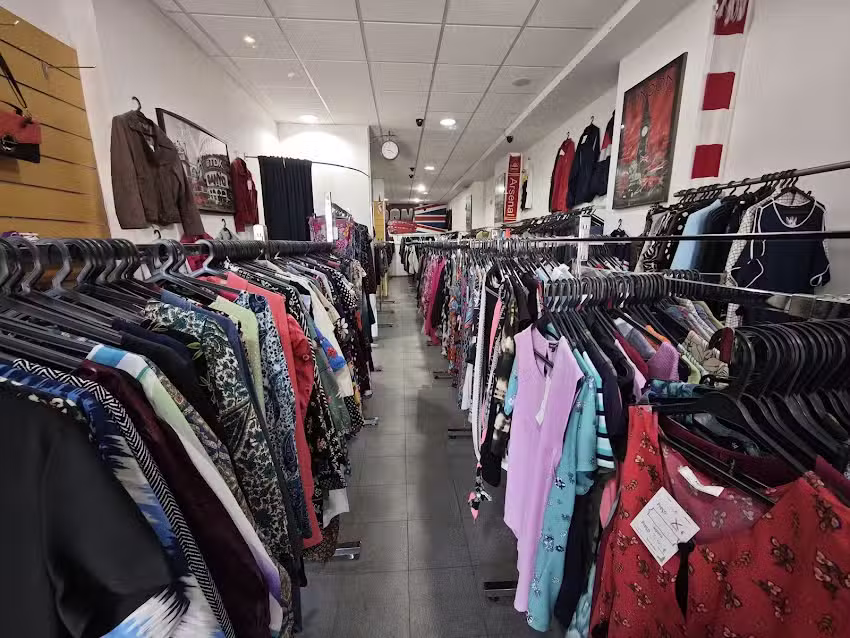 Roupa em 2&ordf; M&atilde;o, Compra/Venda