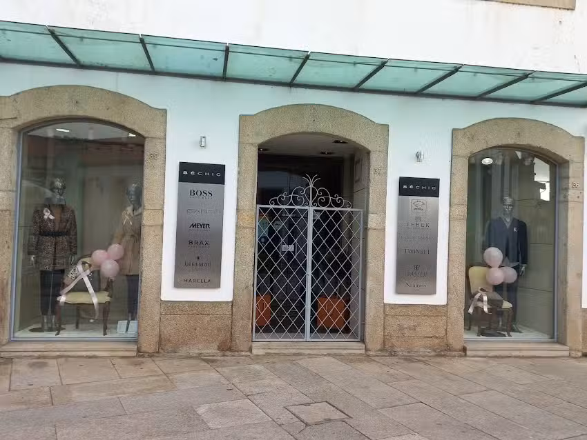 S&Eacute;CHIC &ndash; Perfil Encantado Moda & Vestu&aacute;rio LDA