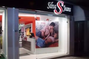 Silva Jeans &ndash; Our&eacute;m