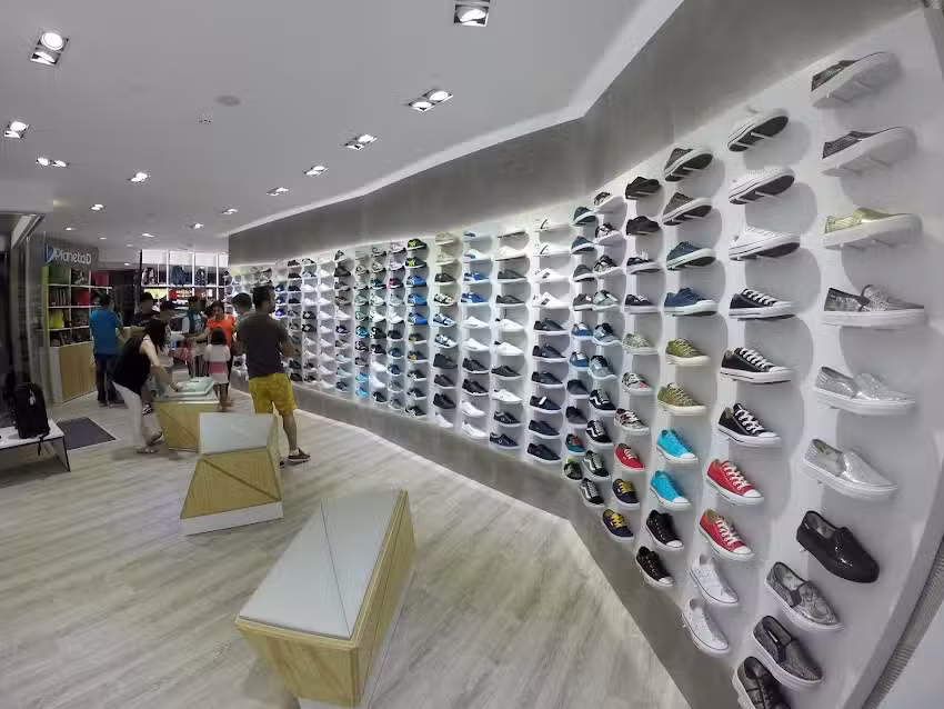 Sneakers Concept Barcelos