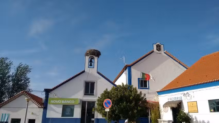 Tra&ccedil;os De Mim &ndash; Decora&ccedil;&otilde;es, Lda.