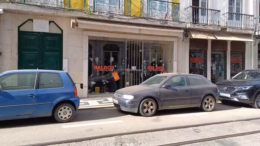 Vitrine &ndash; J.A. Sequeira, Lda.