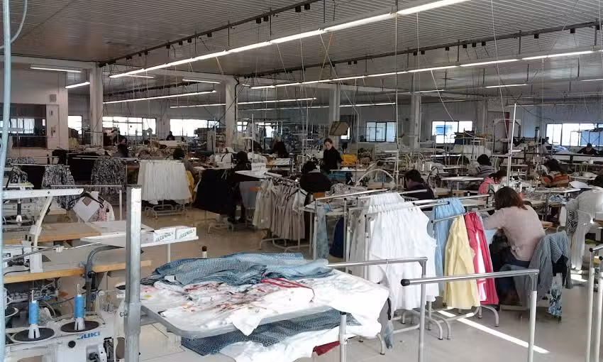 Xandra Claudim, Confec&ccedil;&otilde;es