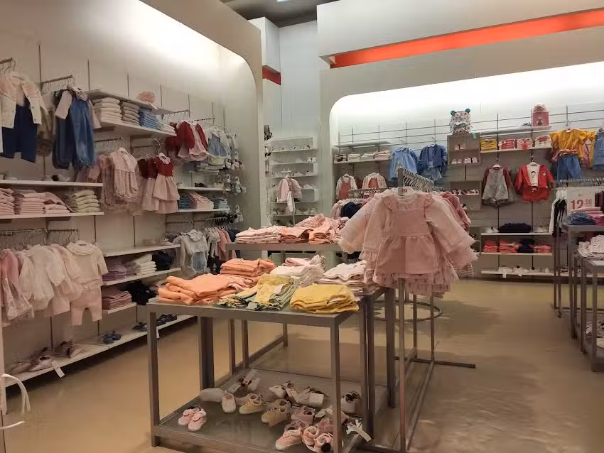 Zippy 8&ordm; Avenida S&atilde;o Jo&atilde;o da Madeira